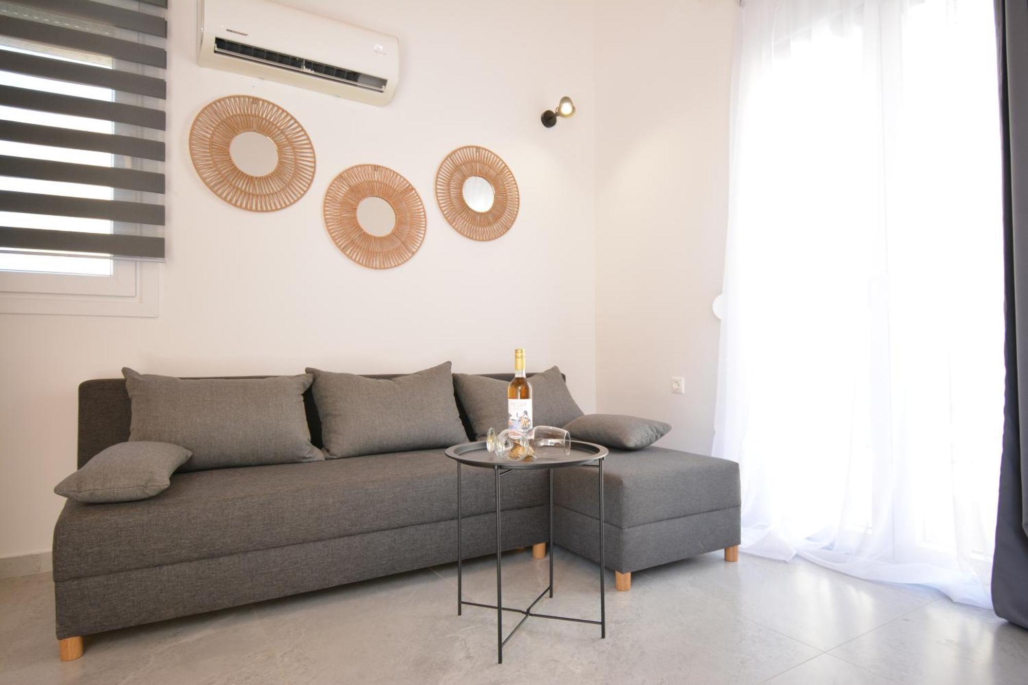 غوفي Michalianna Suites "By Checkin" المظهر الخارجي الصورة